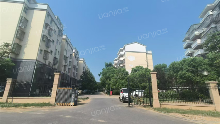 九华小区外景图