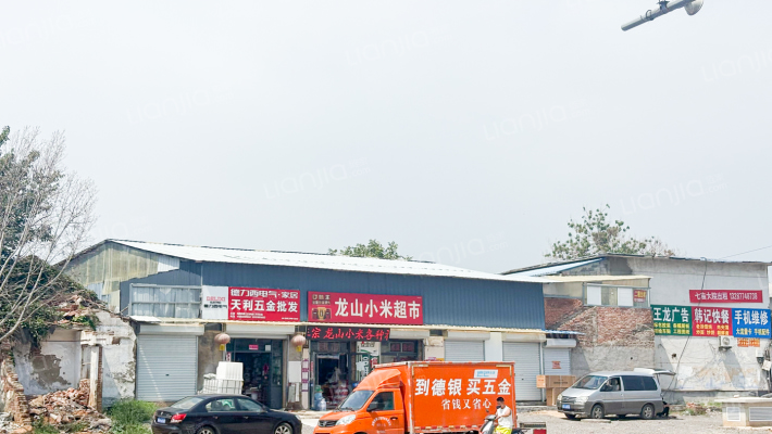 山东省实验中学东校区宿舍外景图