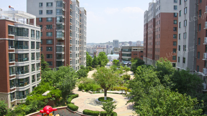 港澳花园外景图