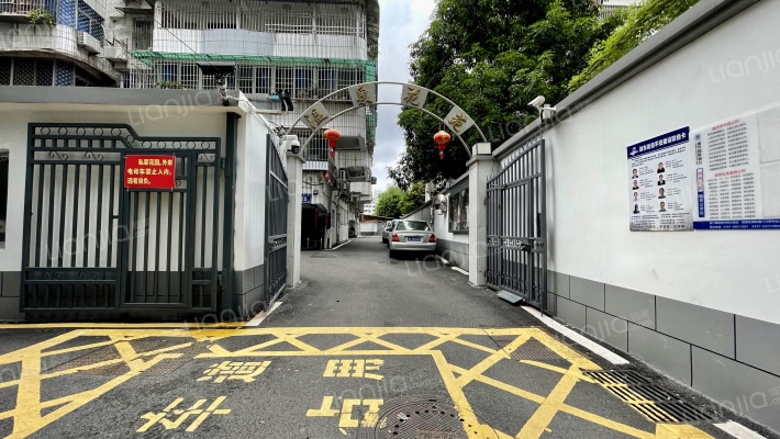 温泉花苑外景图