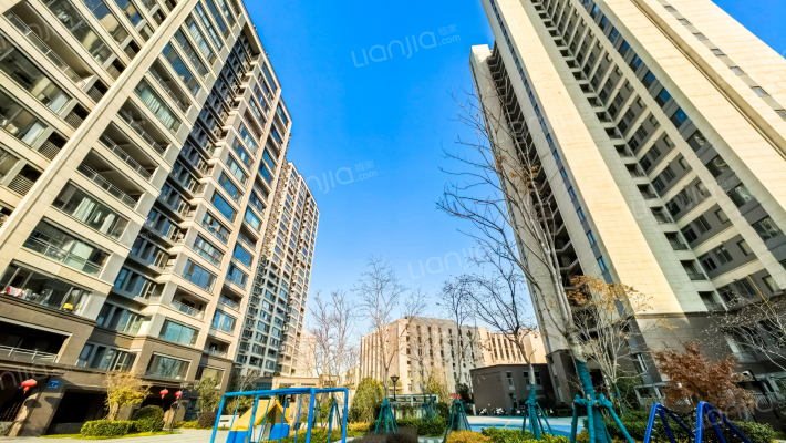 世茂璀璨泱上外景图