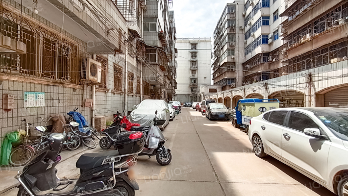 绿云公寓外景图