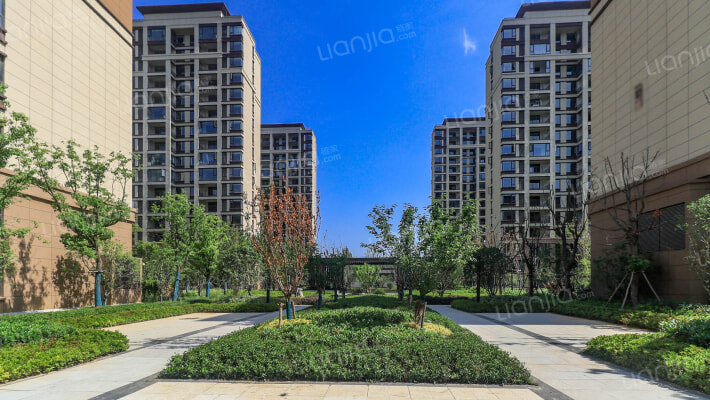 绿地城际空间站·御湖里外景图