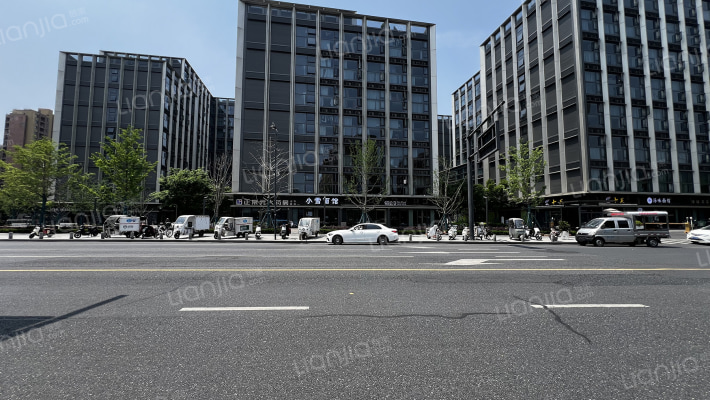 绿城青亭外景图