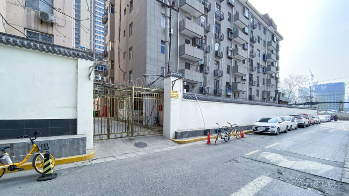 西安油漆厂1号院小区外景图