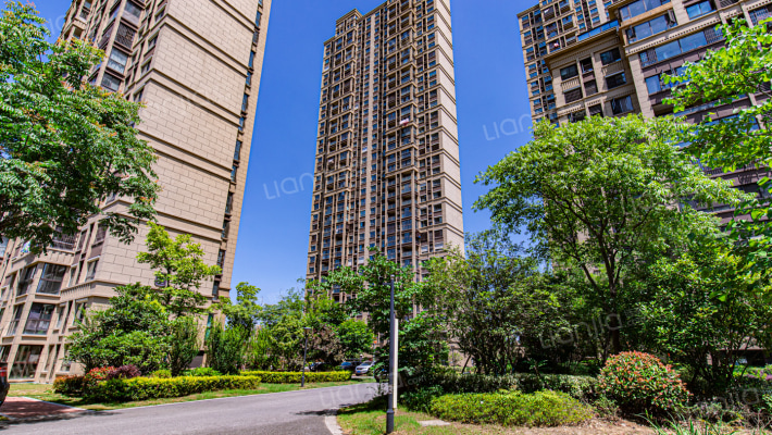 明发峰景苑外景图