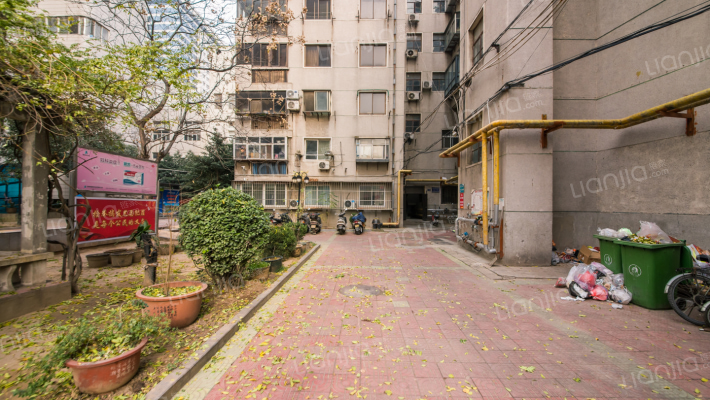 河南省新华书店家属院外景图