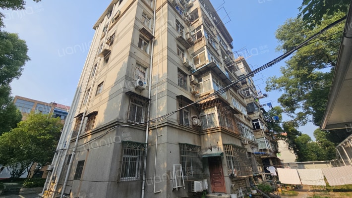 特检院宿舍外景图