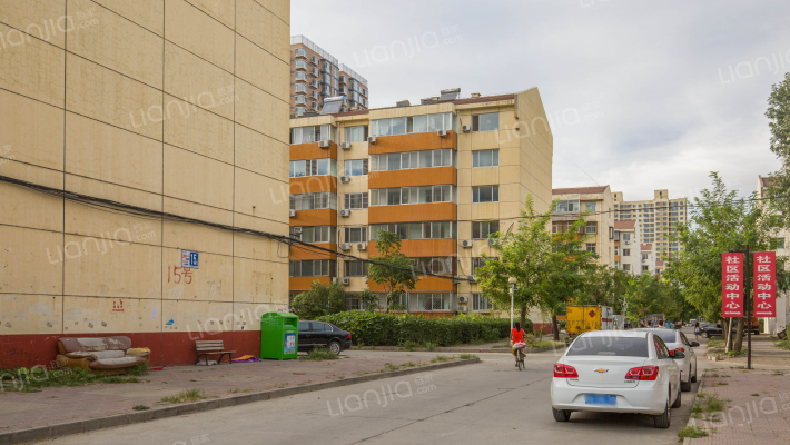 中燕小区外景图