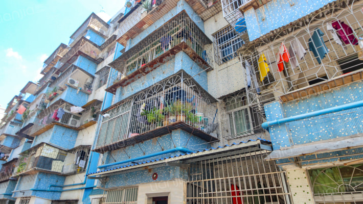 共建市场住宅楼外景图