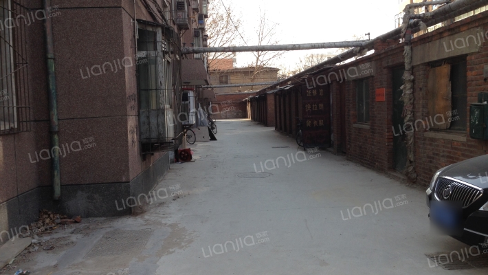 建华商场宿舍外景图