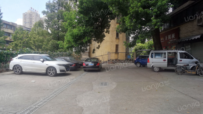 洪山公寓外景图