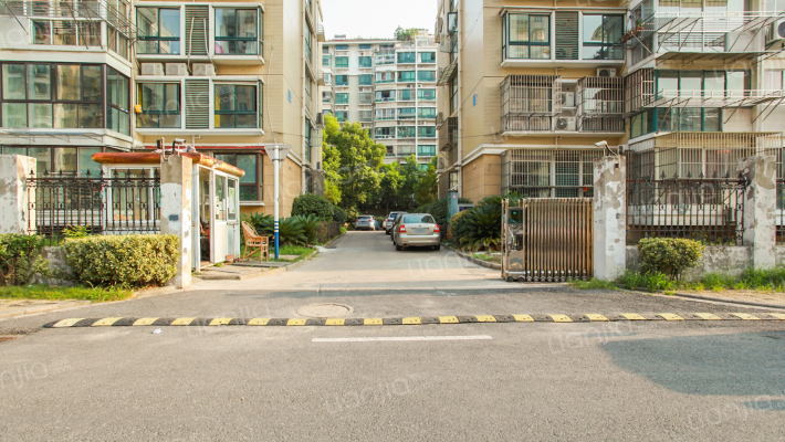 四季绿苑外景图