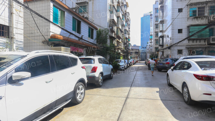 贵铁新苑外景图