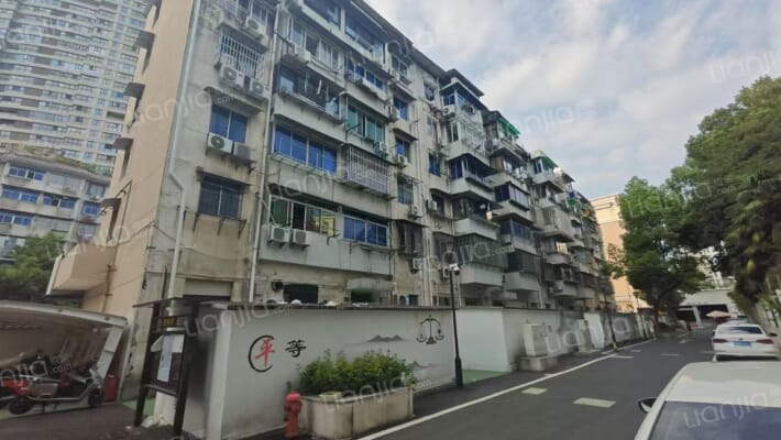 子陵新村外景图
