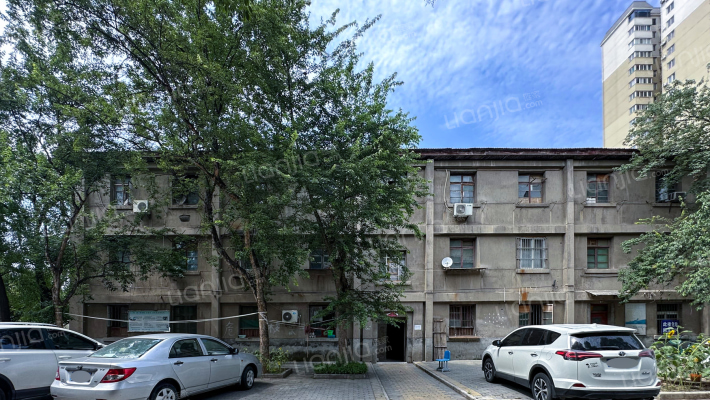 西安职业技术学院社区外景图