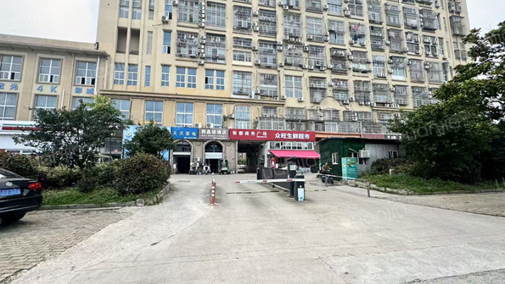 新都商务广场外景图
