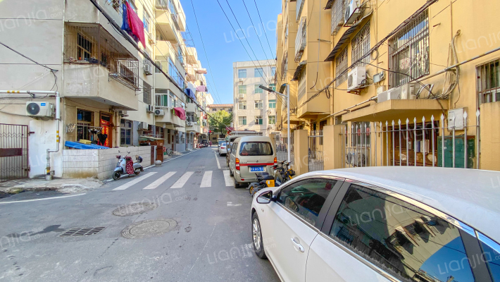 食品厂恢复楼外景图