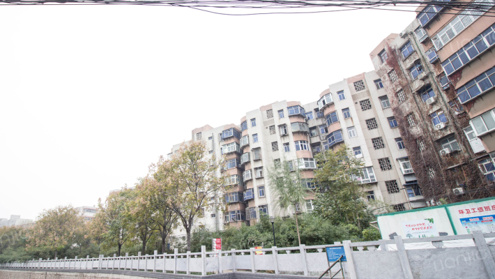 国棉二厂家属院外景图