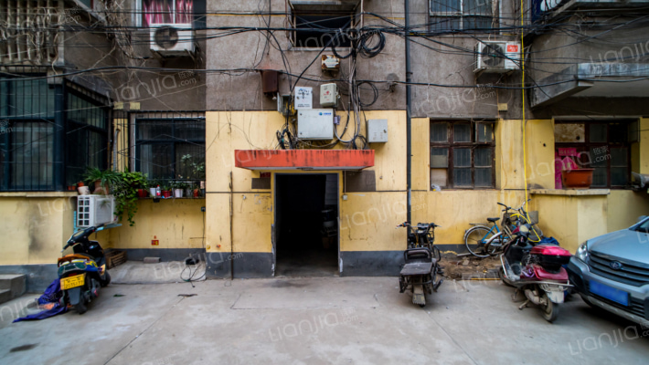 兴隆铺路3号院外景图