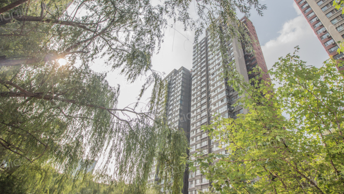 华强城市广场一期外景图