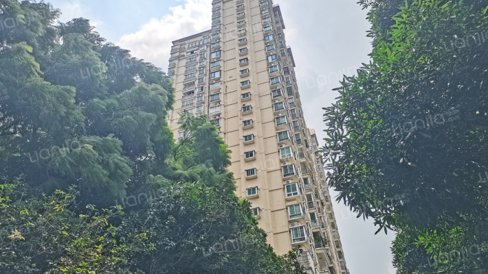 竹溪苑小区外景图