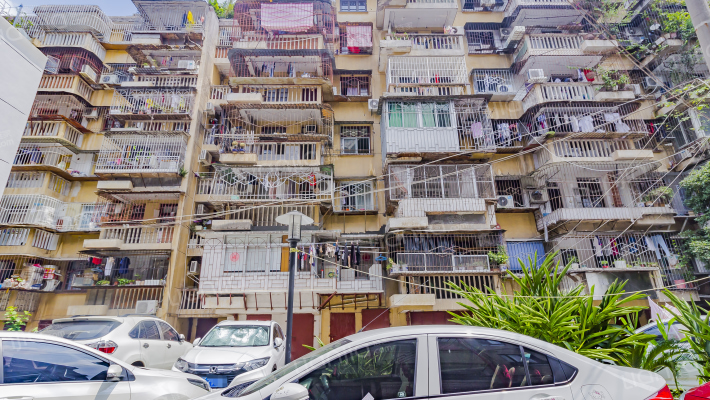 屏山新村外景图