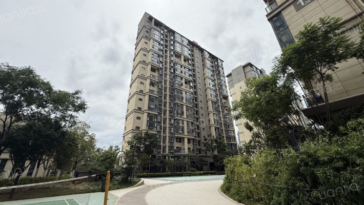 俊发蓝湖俊园外景图