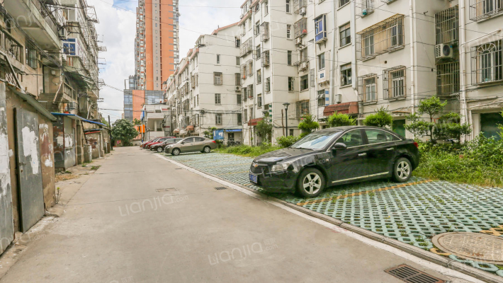 东苑小区外景图