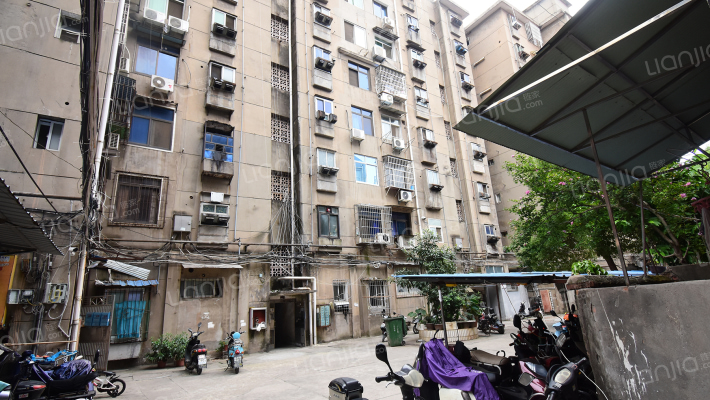 江西省人民门诊部家属院外景图