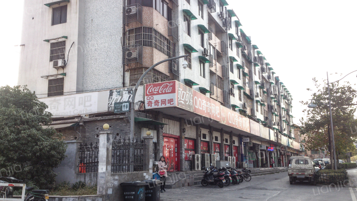 东岳公寓外景图