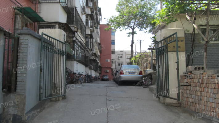 德胜里西街3号院外景图