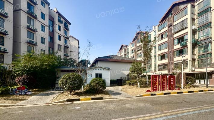 孟家苑小区外景图