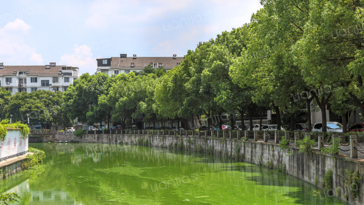 河山公寓外景图