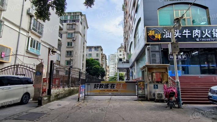 时代国际广场外景图