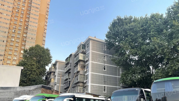 三建金花北路181号小区外景图