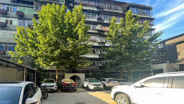 昌仁里二十七号院外景图