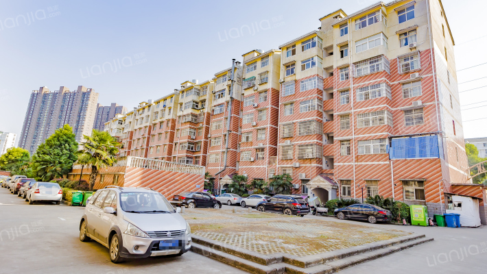 安泰苑小区外景图