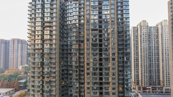 周新花园外景图