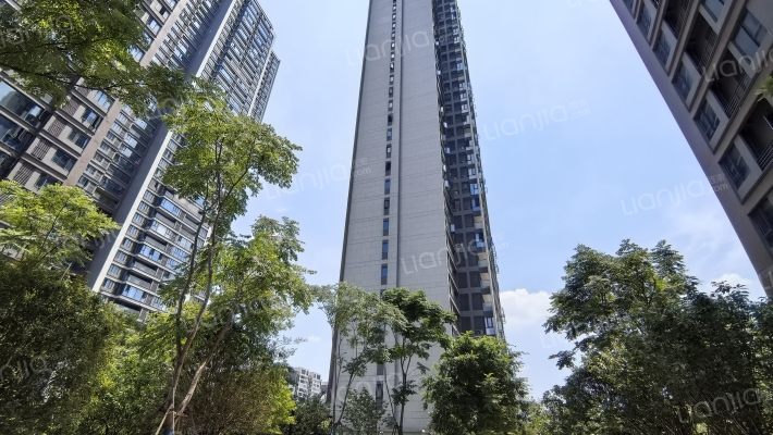 环球融创会展上东区东二区外景图