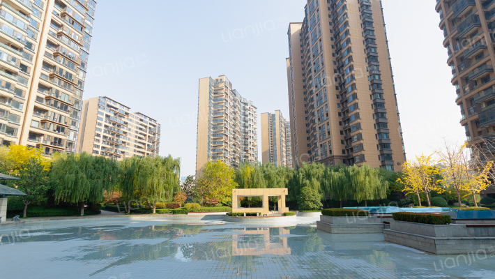 曲江紫汀苑外景图