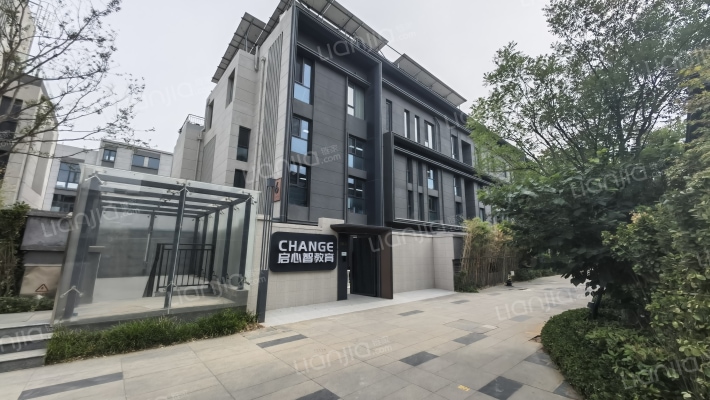 远洋潮起东方世界观B5地块外景图