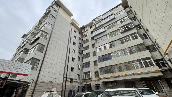 兰烟家属院外景图