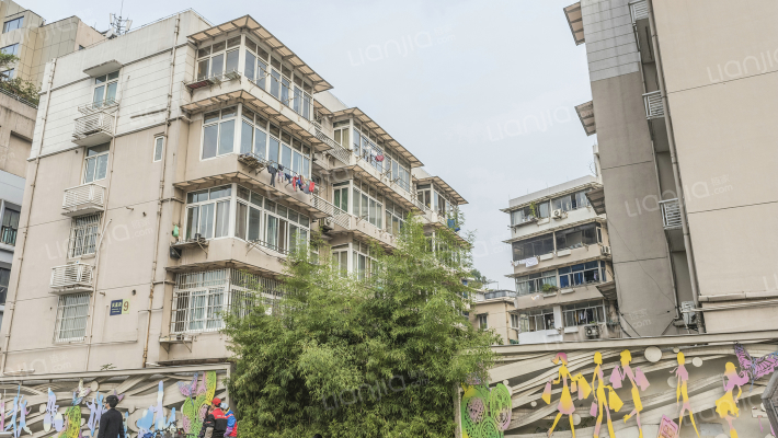 凤凰街小区外景图