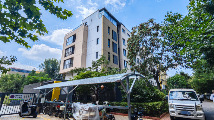 假日风景花园外景图