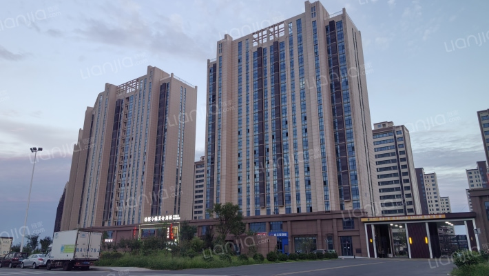 恩泰·金荷广场外景图