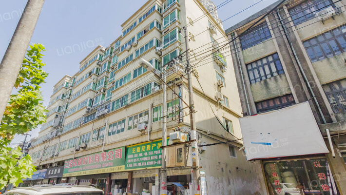 金泰大楼外景图