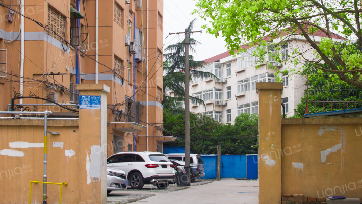 浦东二村外景图