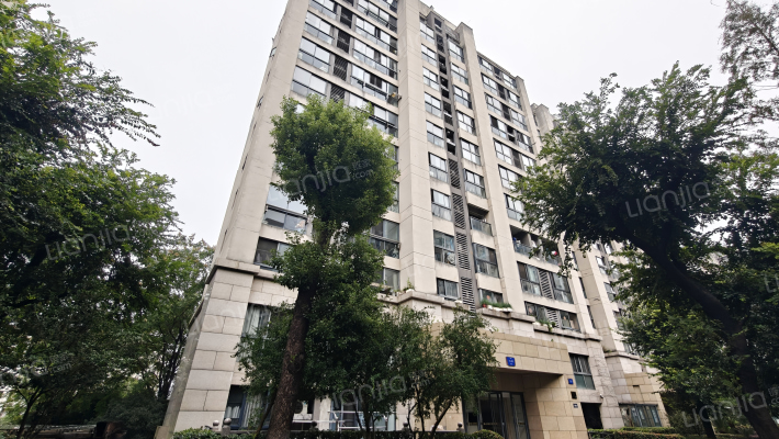 中大简界外景图