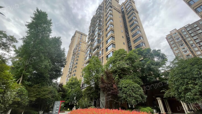 正成南郡外景图